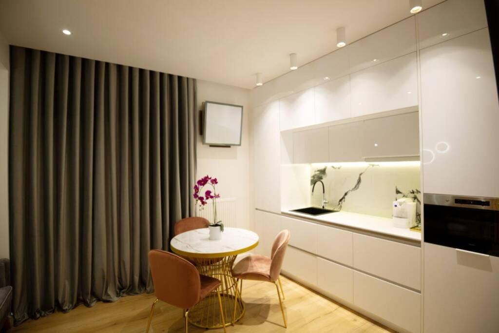 Ecostay-Serenity,Business Class Apartment By The Sea In Alimos Kalamaki Athen Exterior foto